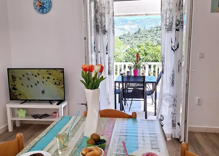 Pada Apartment