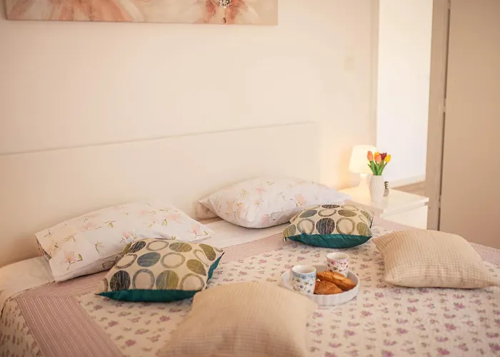 Apartment Pada *